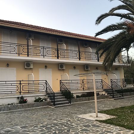 Alexandros Studios Laganas Luaran gambar