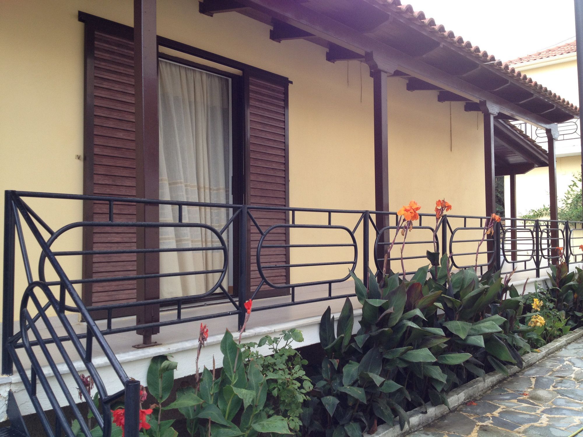 Alexandros Studios Laganas Luaran gambar