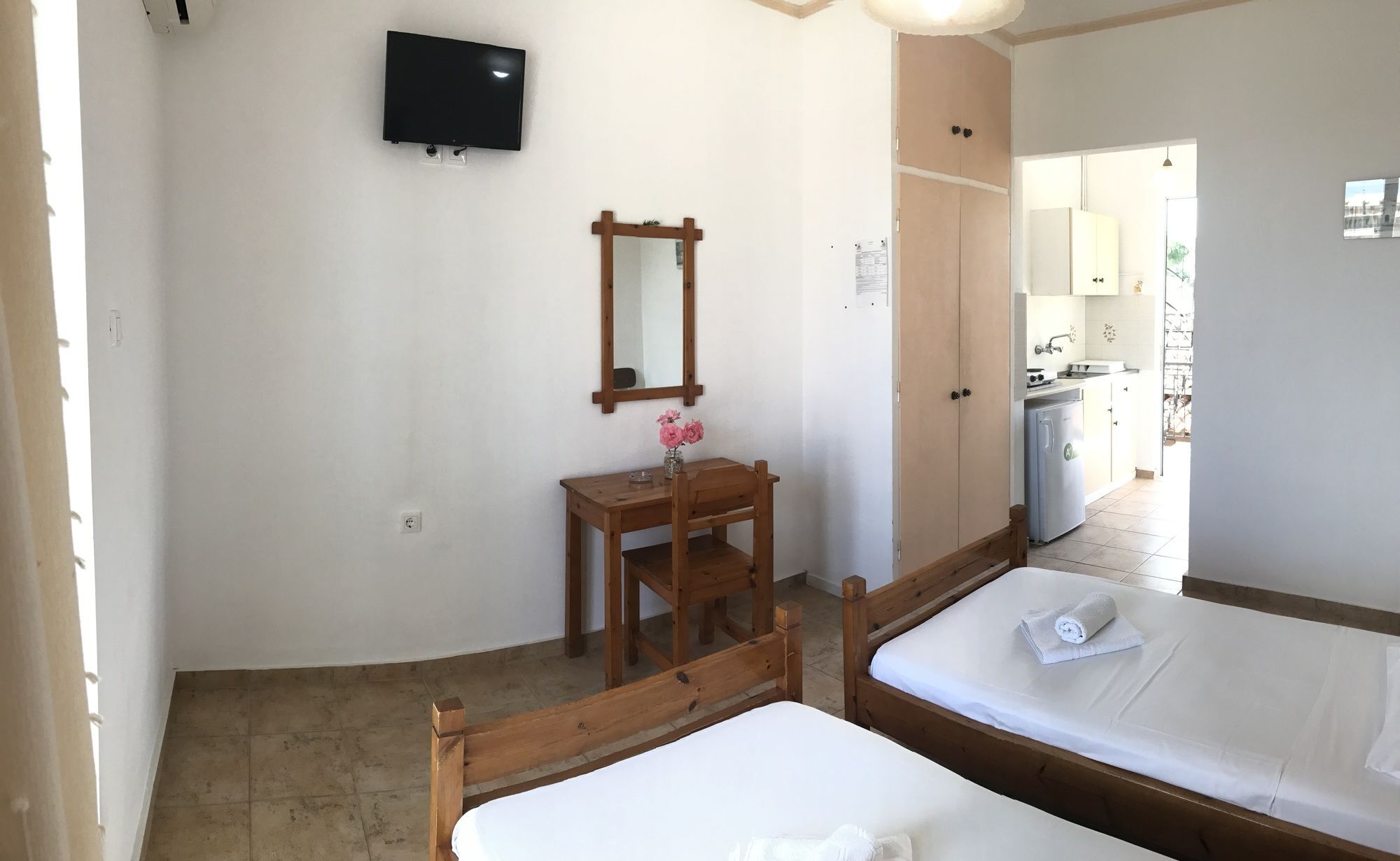 Alexandros Studios Laganas Luaran gambar